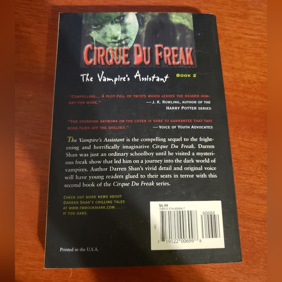 The Vampire's Assistant Book - Picture 2 of 5